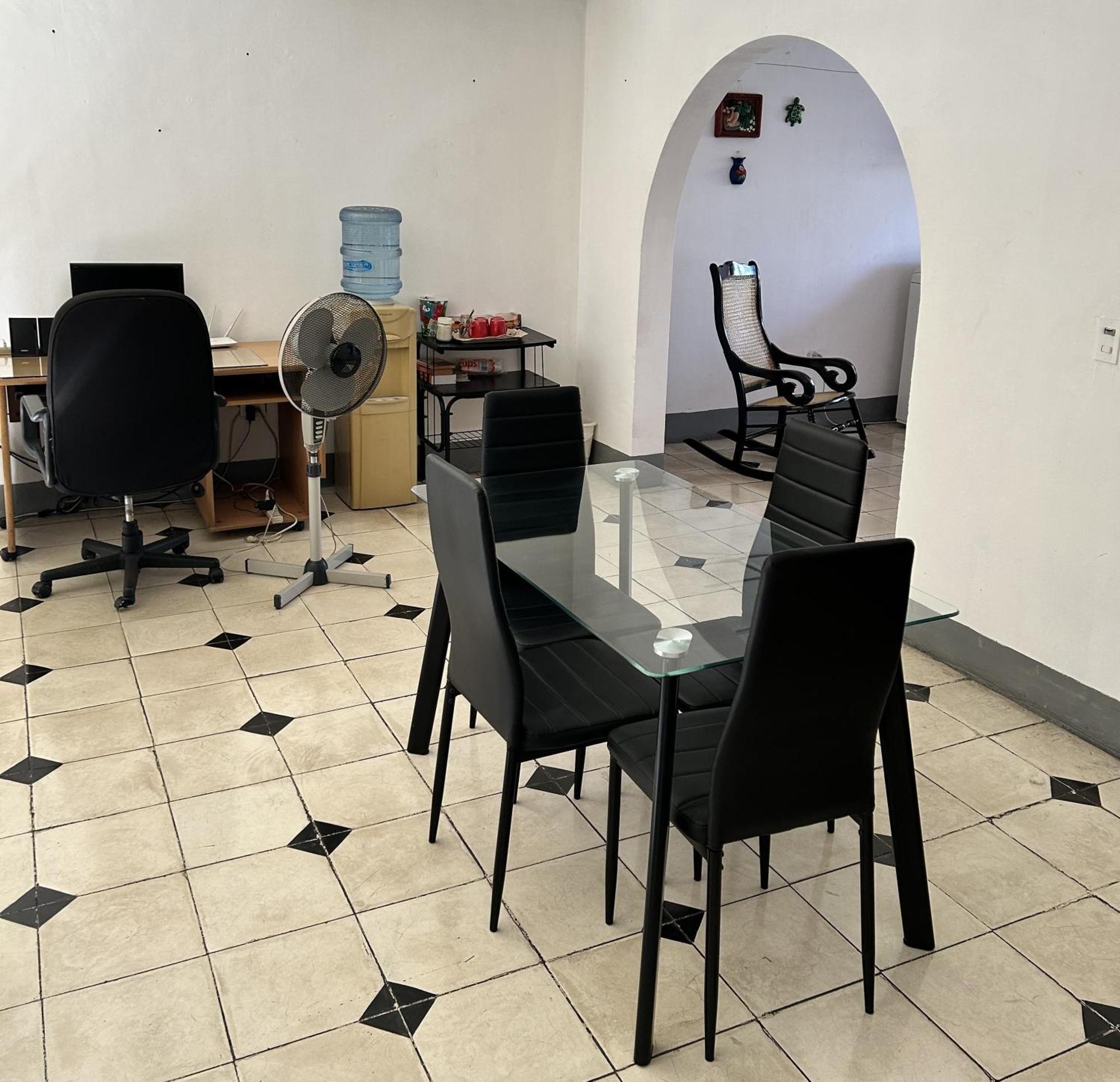 El Callejon Guest House León Zewnętrze zdjęcie
