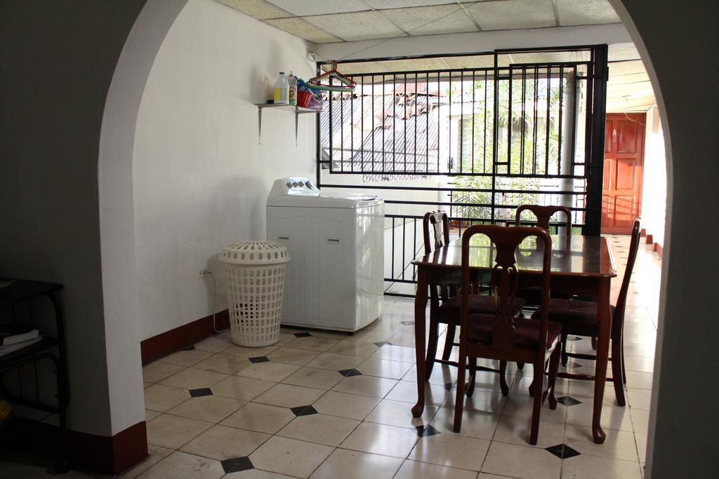 El Callejon Guest House León Zewnętrze zdjęcie